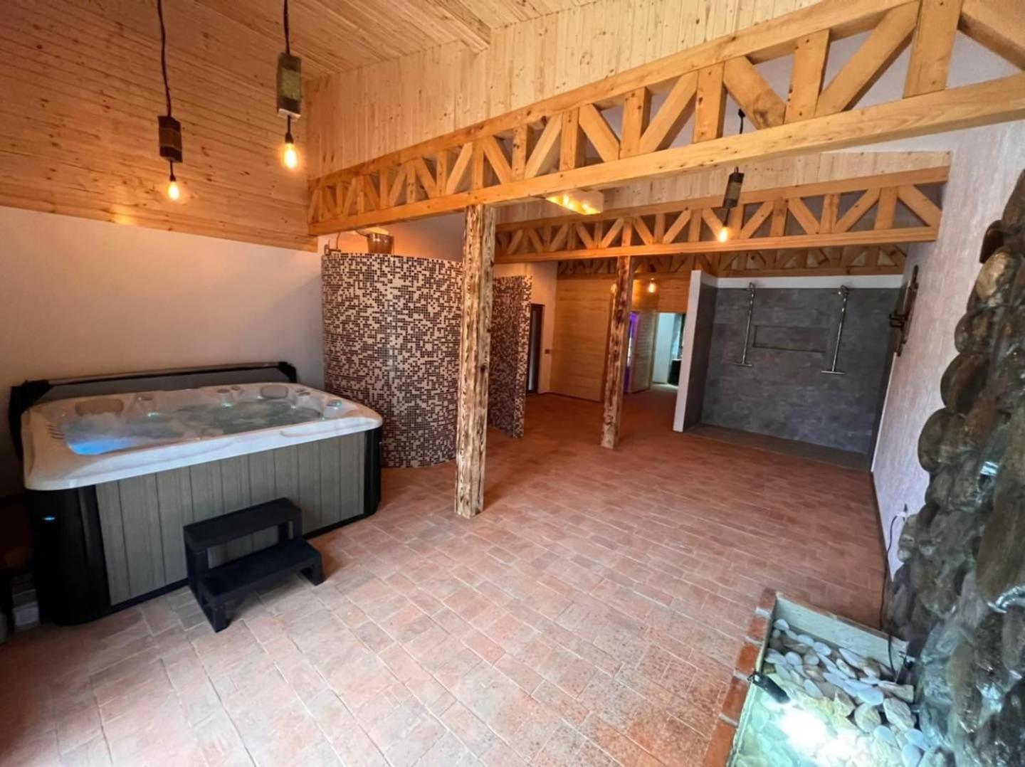 Pastravaria Zavoi Valea Danului Exterior foto